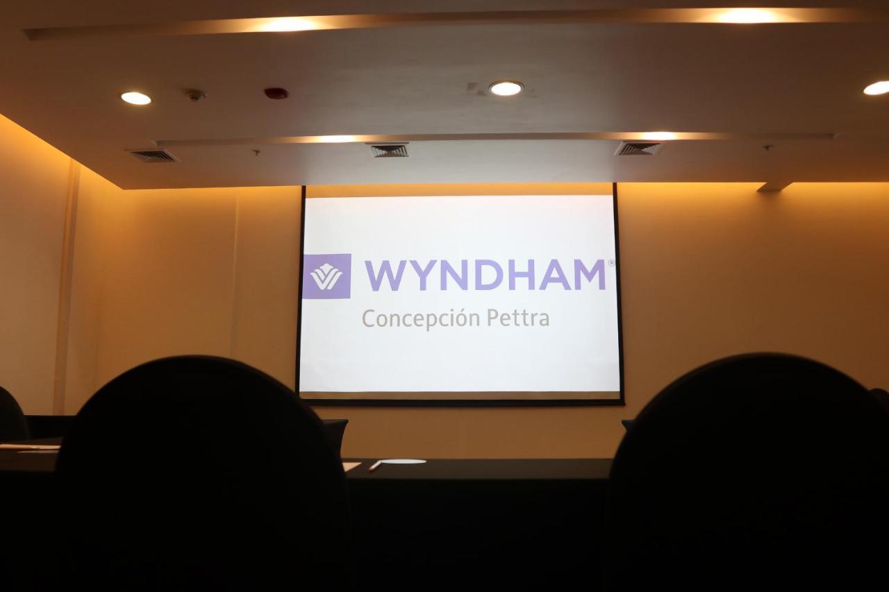 Wyndham Concepcion Pettra Hotel Buitenkant foto Wyndham Concepción Petta