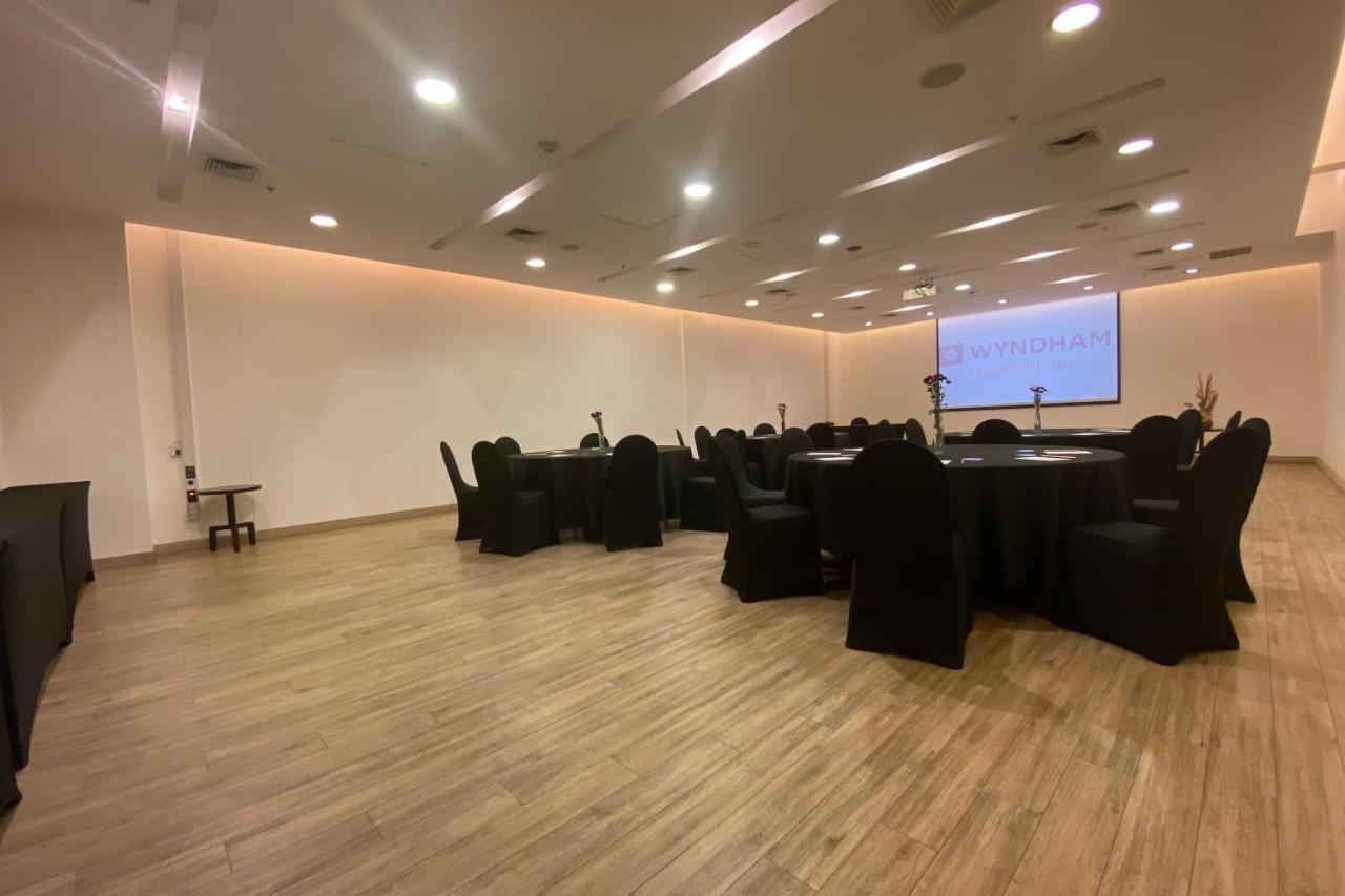 Wyndham Concepcion Pettra Hotel Buitenkant foto The 2019 conference