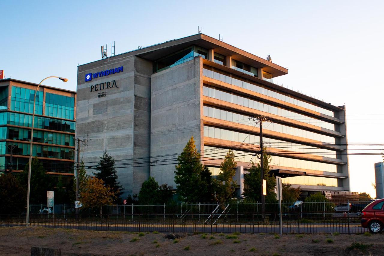 Wyndham Concepcion Pettra Hotel Buitenkant foto Pettera headquarters in Oulu
